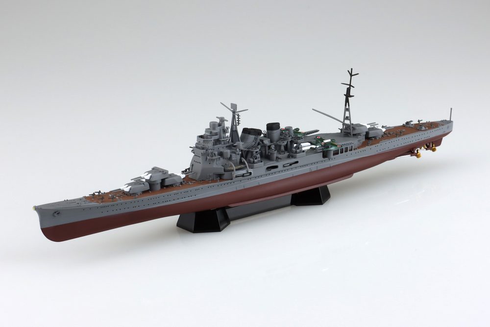 1/700 艦船(フルハルモデル) 日本海軍 重巡洋艦 高雄 1944 (1/700 FULL HULL IJN Heavy Cruiser Takao 1944)