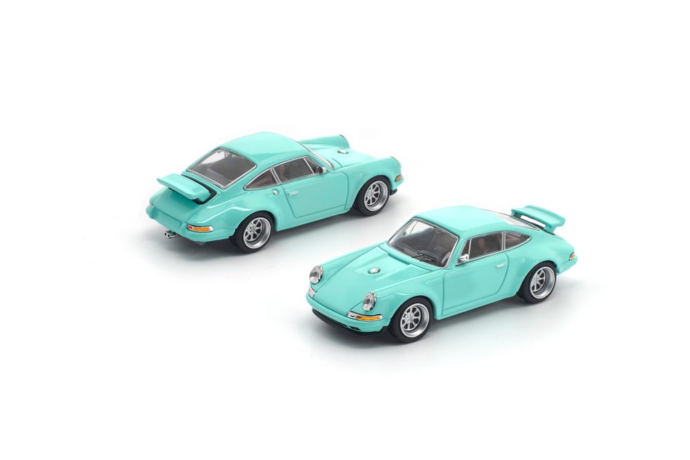 1/64 SINGER 964 TIFFANY BLUE (1/64 SINGER 964 TIFFANY BLUE)