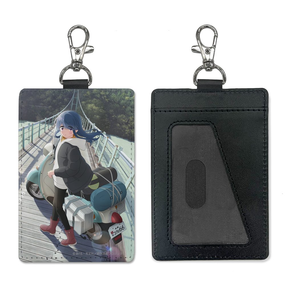 ゆるキャン△ SEASON3 志摩リンとバイク パスケース(ナスカン付き) ("Yurucamp Season 3" Shima Rin & Motorcycle Pass Case (with Swivel Snap Hook))