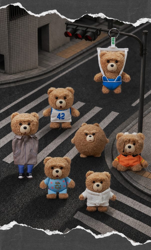 003_52TOYS BLINDBOX テッド ザ・シリーズ ぬいぐるみストラップ (52TOYS BLINDBOX Ted TV Series Plush Pendant)