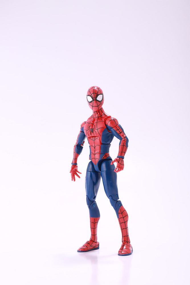 クラシックスパイダーマン(7インチ Cシリーズ、プラスチックスタンド付き新パッケージ) (Classic Spiderman (7-inch C Series with Plastic Holder New Package))