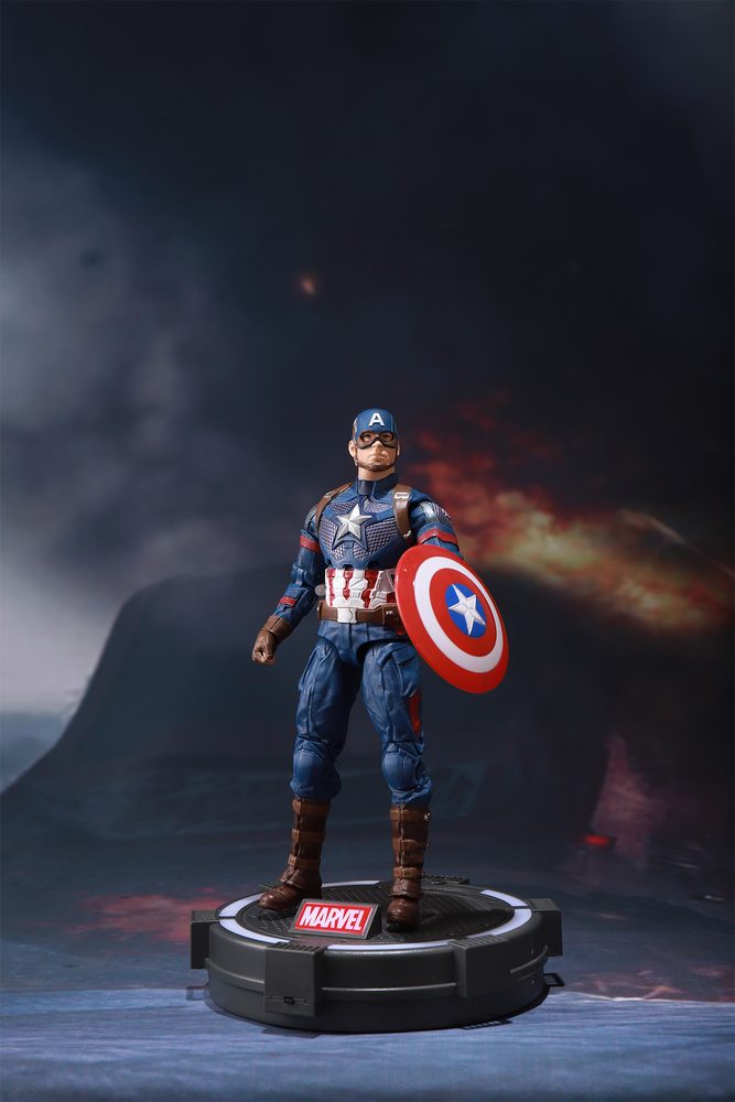 ニューキャプテン・アメリカ(7インチ Cシリーズ、ライトスタンド付き) (New Captain America (7-inch C Series with Luminous Stand))